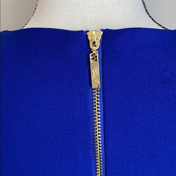 Cold Shoulder Bell Sleeve Shift Dress - Picture 4 of 5